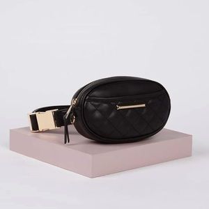 Black Belt Bag (fanny pack)